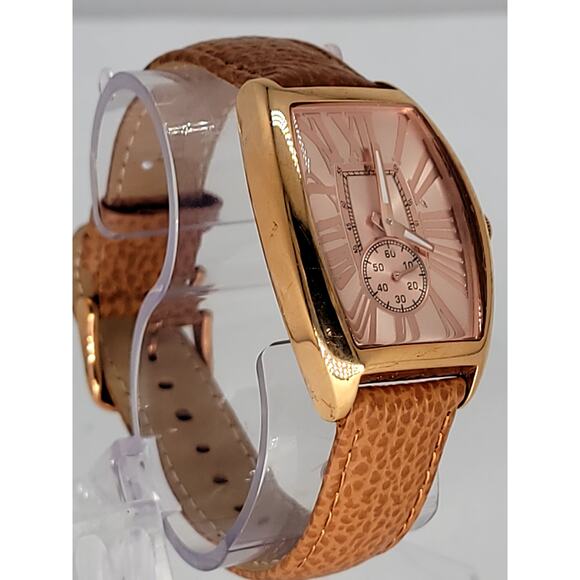 Elegant Rose Gold-Tone Watch with Roman Numerals and Leather Strap Bronzo Italia - Picture 2 of 8